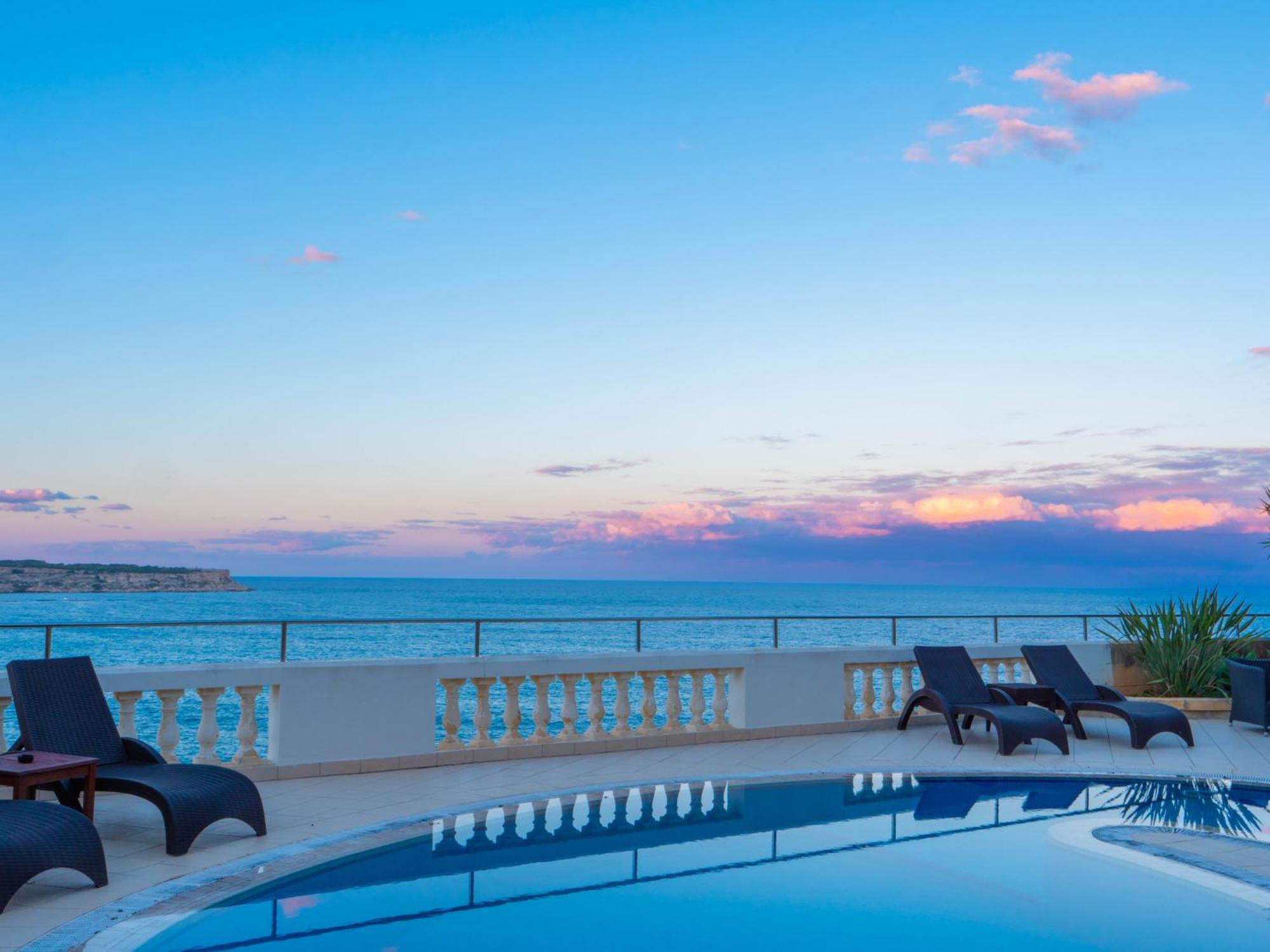 Villa Palma - Sunset Sea Views With Pool, Jacuzzi, Sauna And Games Room Mellieħa Eksteriør bilde