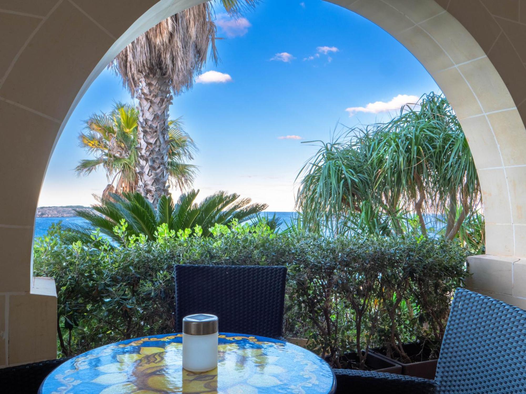 Villa Palma - Sunset Sea Views With Pool, Jacuzzi, Sauna And Games Room Mellieħa Eksteriør bilde